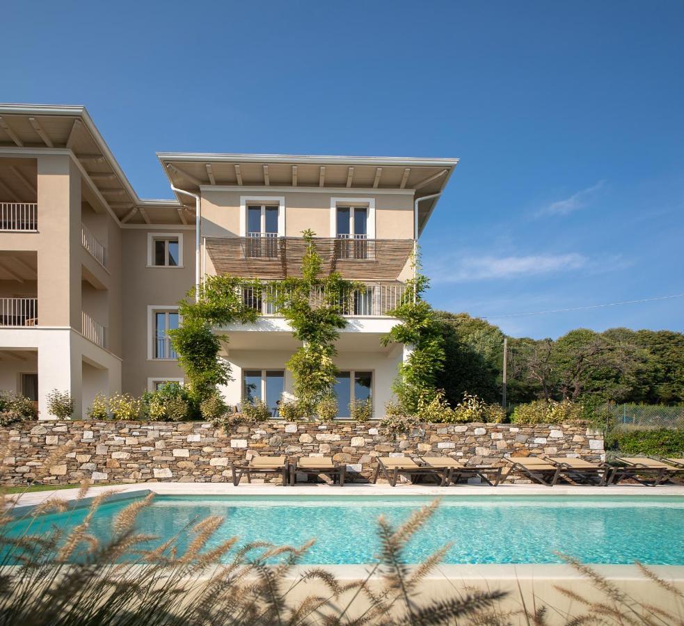 La Mascarana Apartment Lesa Ngoại thất bức ảnh
