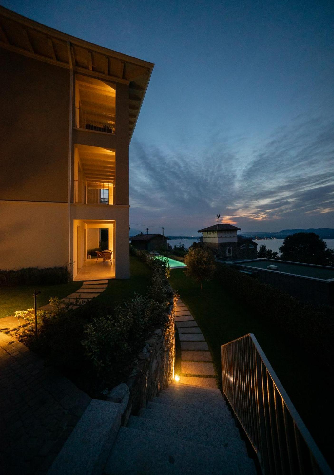 La Mascarana Apartment Lesa Ngoại thất bức ảnh