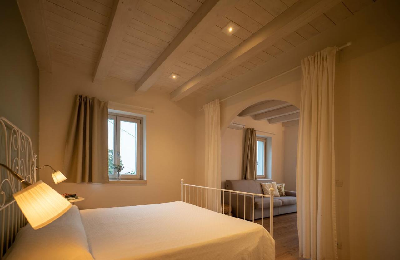 La Mascarana Apartment Lesa Phòng bức ảnh